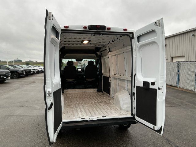 Used 2026 RAM ProMaster 2500 w/ Convenience Group FWD image 13
