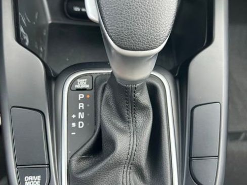 Used 2023 Kia Soul LX w/ Option Group 015 FWD image 19