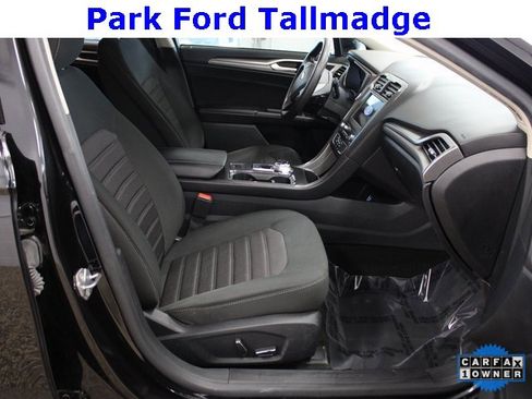 Used 2019 Ford Fusion SE image 22