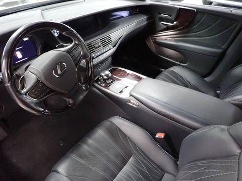 Used 2018 Lexus LS 500 AWD image 15