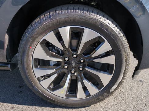 New 2025 Ford Expedition Max Platinum w/ Driver's Package image 11