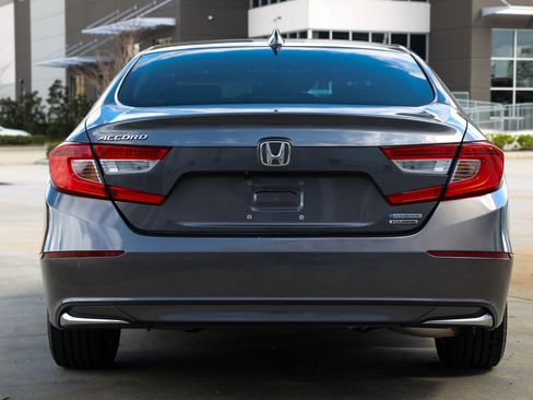 Used 2020 Honda Accord Touring image 14