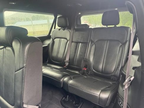 Used 2024 Jeep Wagoneer L Series II w/ Flexible Seating Group AWD/4WD image 21
