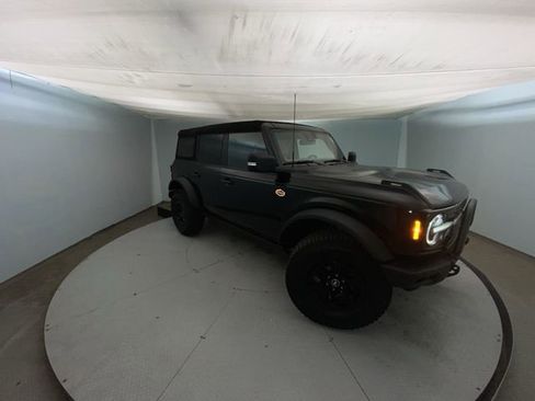 Used 2024 Ford Bronco Wildtrak AWD/4WD image 1