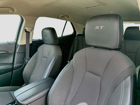 Used 2023 Buick Envision Preferred w/ Sport Touring Package AWD/4WD image 12