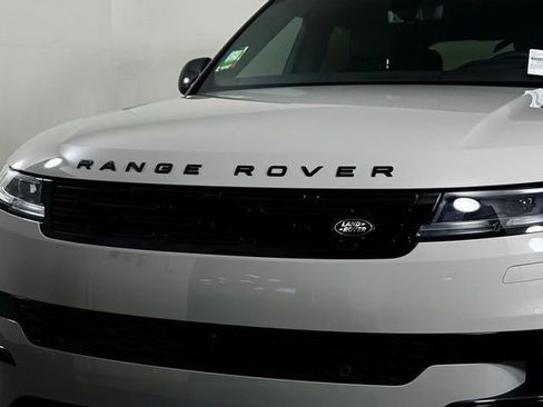 New 2026 Land Rover Range Rover Sport Dynamic SE AWD/4WD image 12