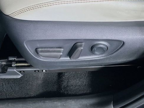 Used 2024 Toyota RAV4 XLE Premium image 12