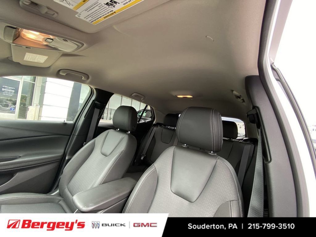 Used 2025 Buick Encore GX Preferred w/ Comfort Package AWD/4WD image 22