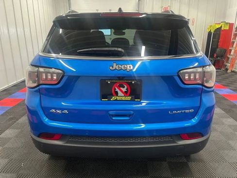 Used 2025 Jeep Compass Limited AWD/4WD image 4