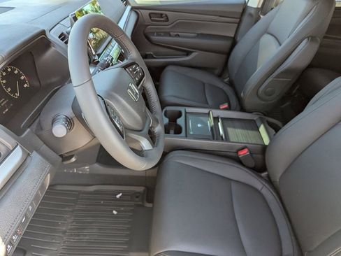 New 2026 Honda Odyssey EX-L image 11