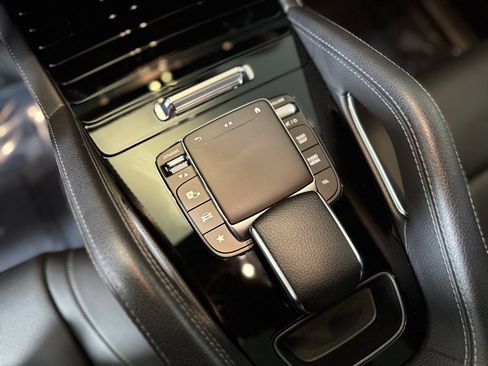 Used 2021 Mercedes-Benz GLE 350 4MATIC image 15