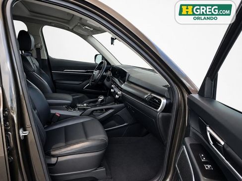 Used 2025 Kia Telluride S FWD image 15