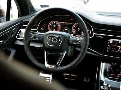 Certified 2026 Audi Q7 3.0T Prestige image 29