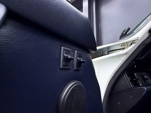 Used 1992 Porsche 911 Carrera image 15