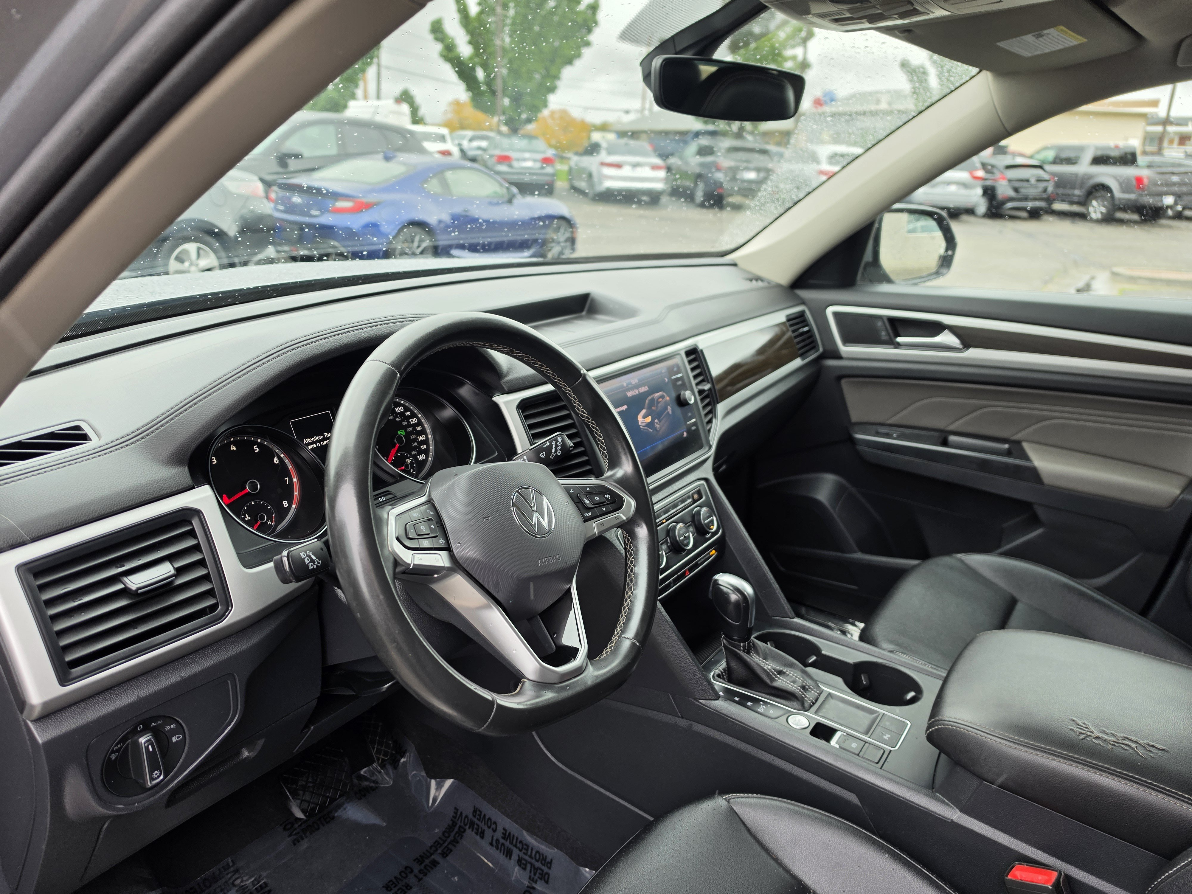 Used 2021 Volkswagen Atlas SE FWD image 32