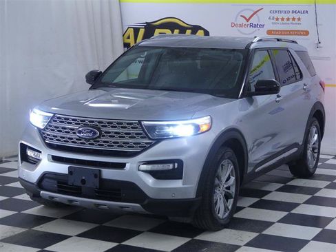 Used 2023 Ford Explorer Limited RWD image 4