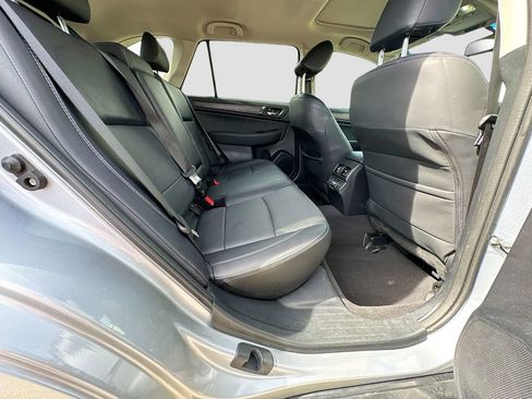 Used 2018 Subaru Outback 2.5i Limited w/ Popular Package #2 image 34