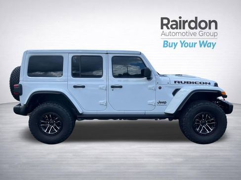 Used 2024 Jeep Wrangler Unlimited Rubicon AWD/4WD image 8