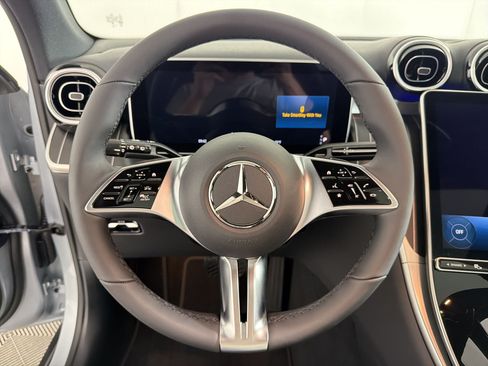 Used 2026 Mercedes-Benz GLC 300 4MATIC image 18