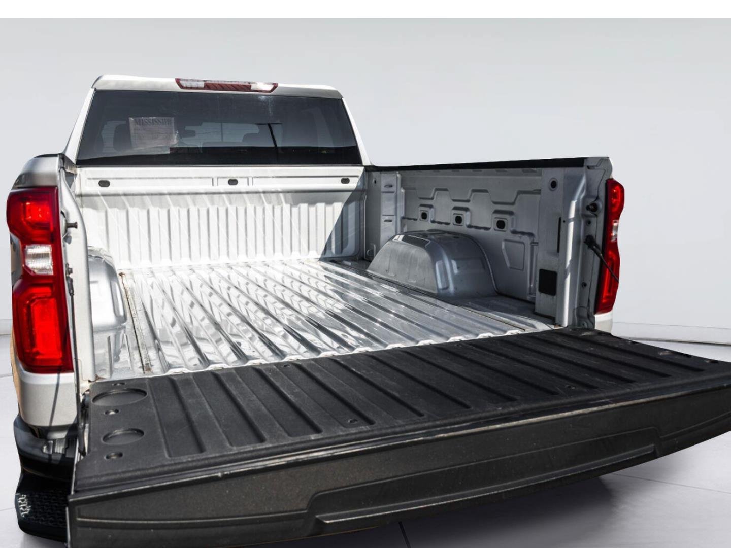Used 2021 Chevrolet Silverado 1500 LT Trail Boss w/ LPO, Dark Essentials Package AWD/4WD image 10
