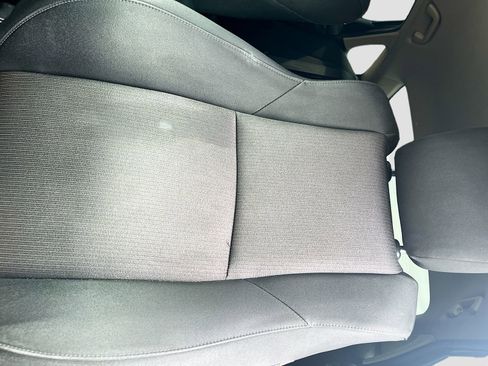 Used 2018 Honda Accord LX image 18