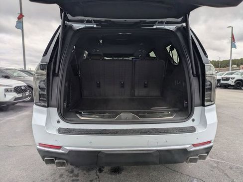 New 2026 Chevrolet Suburban High Country image 35