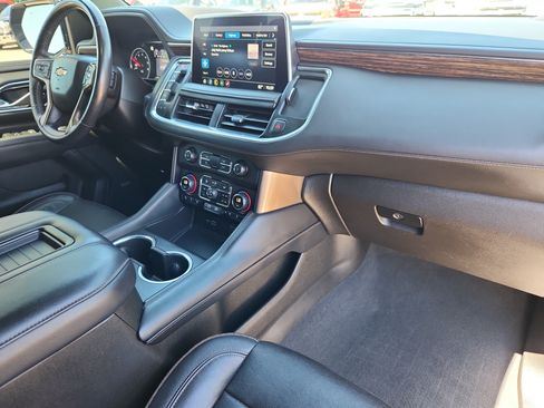 Used 2021 Chevrolet Suburban High Country AWD/4WD image 22