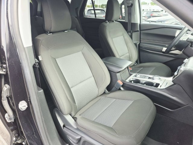 Used 2024 Ford Explorer XLT AWD/4WD image 14