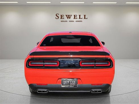 Used 2023 Dodge Challenger SXT w/ Blacktop Package image 4