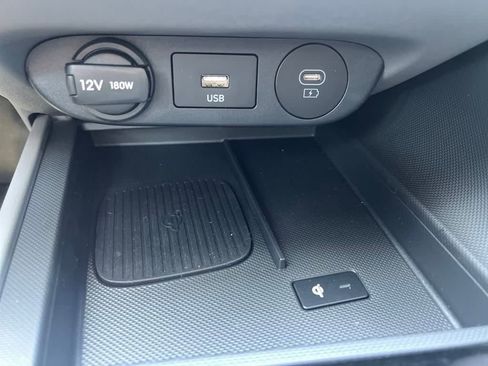 Used 2025 Hyundai Elantra Sport image 21