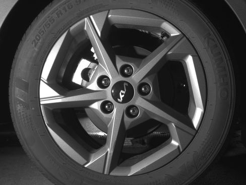 Used 2025 Kia K4 LXS FWD image 15