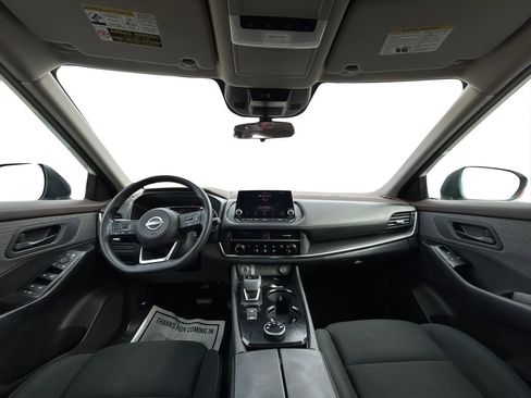 Used 2023 Nissan Rogue S image 17