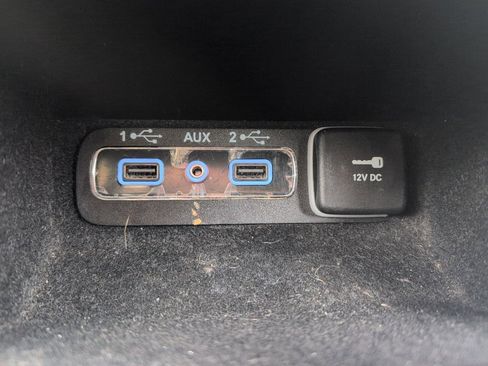 Used 2020 Jeep Grand Cherokee Laredo w/ 18" Wheel & 8.4" Radio Group image 31