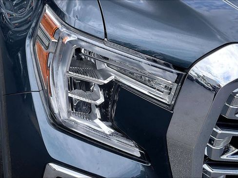 Used 2020 GMC Sierra 1500 SLT w/ SLT Premium Plus Package AWD/4WD image 27