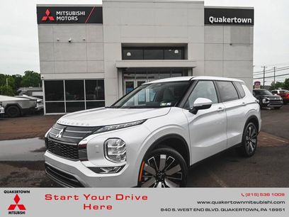 New 2025 Mitsubishi Outlander SE
