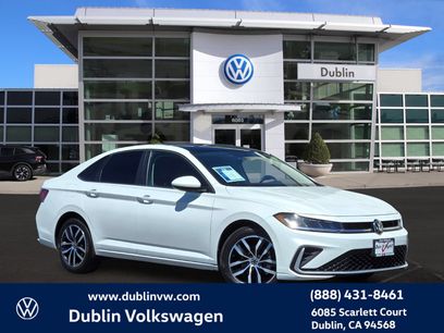 Used 2025 Volkswagen Jetta SE