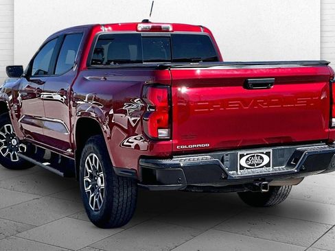 Used 2023 Chevrolet Colorado Z71 w/ Z71 Convenience Package 2 AWD/4WD image 8