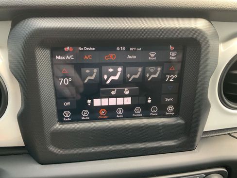 Used 2021 Jeep Wrangler Unlimited Sport AWD/4WD image 29