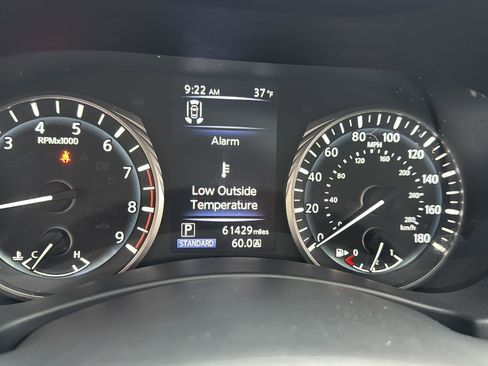 Used 2022 INFINITI Q50 Sensory image 20