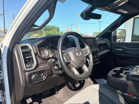 Used 2023 RAM 2500 Big Horn w/ Level 1 Equipment Group AWD/4WD image 3