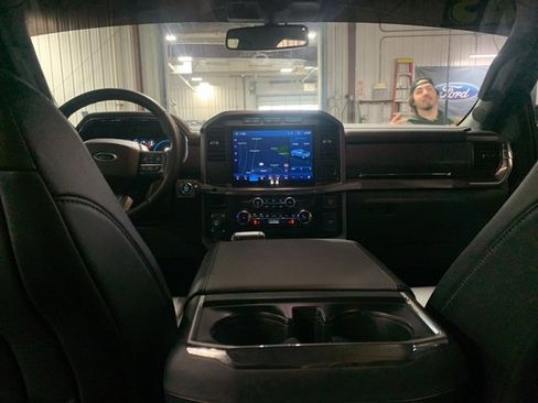 Used 2023 Ford F150 Lariat w/ Equipment Group 502A High image 17