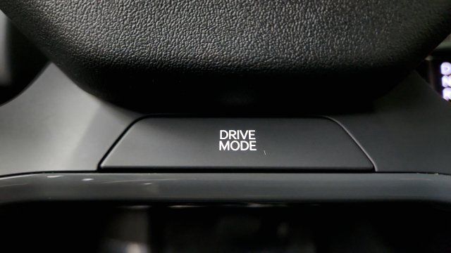 Used 2024 Kia EV9 Light Long Range RWD image 67
