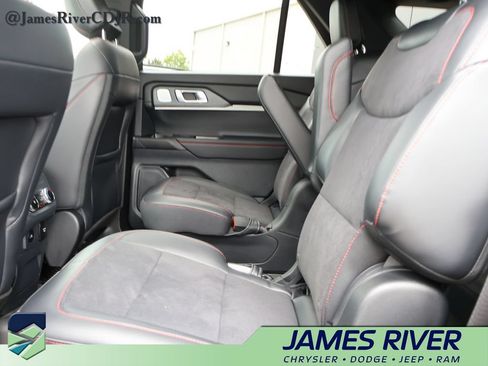 Used 2026 Ford Explorer ST w/ Sun And Sound Package AWD/4WD image 19