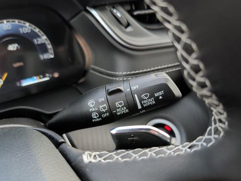 New 2026 Jeep Grand Cherokee L 4WD image 25