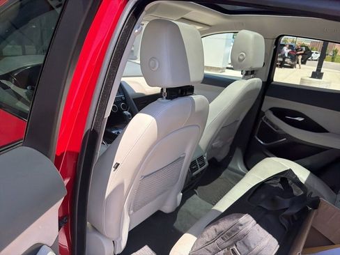 Used 2019 Jaguar E-PACE SE AWD/4WD image 17