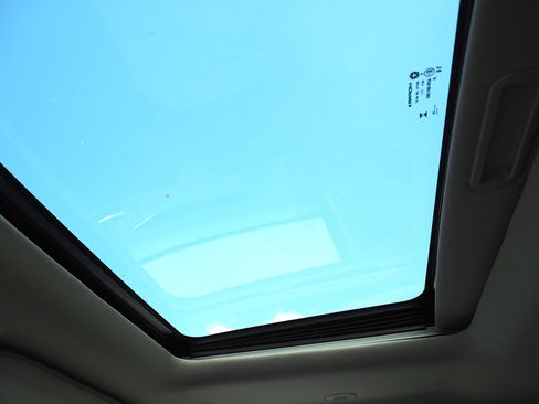 New 2025 RAM 3500 Laramie image 21