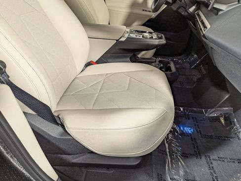 Certified 2025 BMW iX xDrive50 image 37