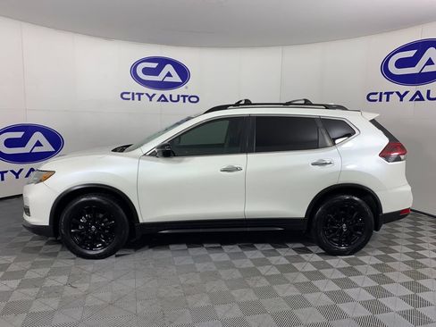 Used 2018 Nissan Rogue SV FWD image 6