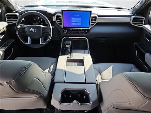 Certified 2025 Toyota Sequoia Limited image 18