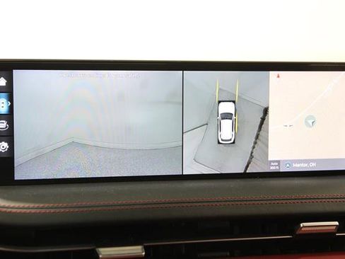 Used 2022 Genesis GV70 3.5T Sport w/ Sport Prestige Package image 14